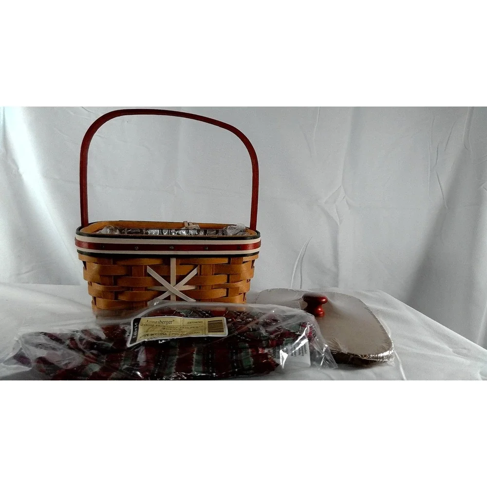 Longaberger 2009 Holiday Helper Basket Set - B, L, P & Lid‎ w/ extra knob - NEW